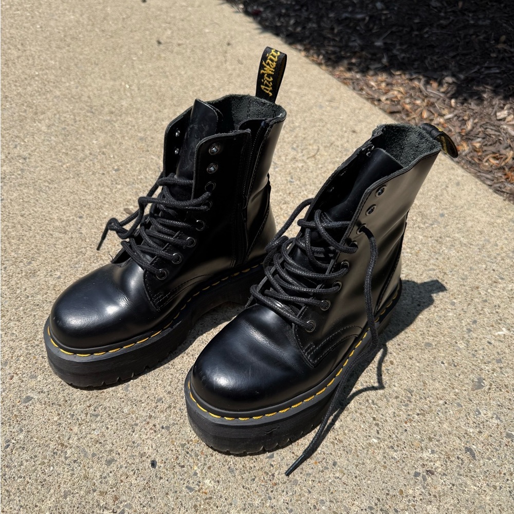 Doc Marten Jadon platform boots